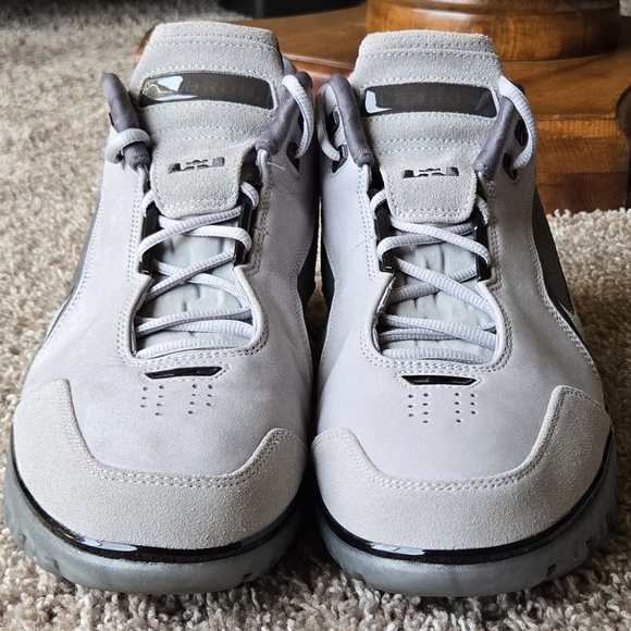 Lebron Zoom Generation 1 Retro Dark Grey - Picture 3 of 7